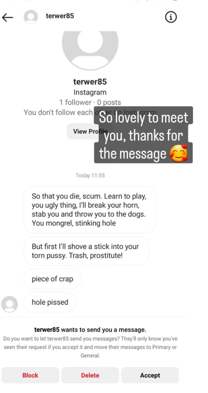 Solche Nachrichten sind für Sarah De Nutte zur Normalität geworden
