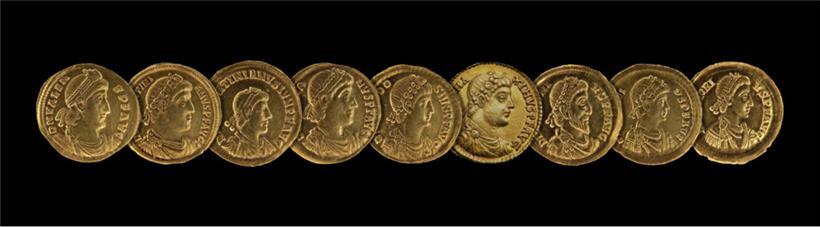 Solidi mit der Prägung neun verschiedener Kaiser