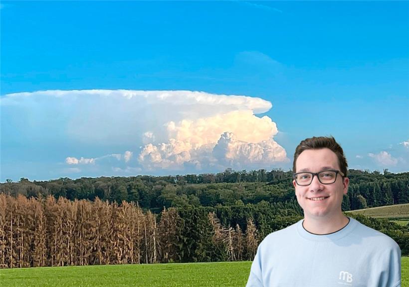 Sommerliche Cumulonimben (Gewitterwolken – hier über Lothringen) können zu Superzellen heranwachsen
