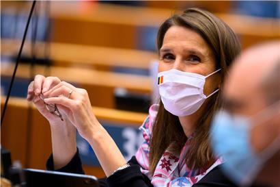 Sophie Wilmès in einer Plenarsitzung am 2. Oktober
