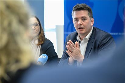 Sorgt sich nicht um die Auswirkungen von KI auf den Arbeitsmarkt der Zukunft: Wirtschaftsminister Lex Delles
