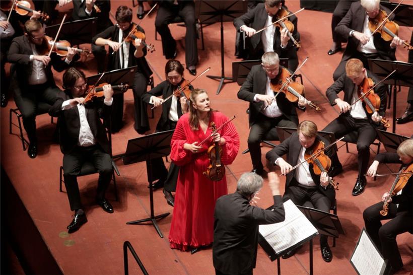 Sorgte für einen musikalischen Höhepunkt: Violinistin Janine Jansen (Mitte)
