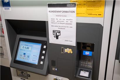 Sowohl in Luxemburg als auch im Ausland gehen immer mehr Unternehmen dazu über, kein Bargeld mehr anzunehmen. Vor allem Lebensmittelläden setzen aus Sicherheitsgründen vermehrt auf digitale Zahlungsmittel. Ganz legal ist das aber nicht. 
