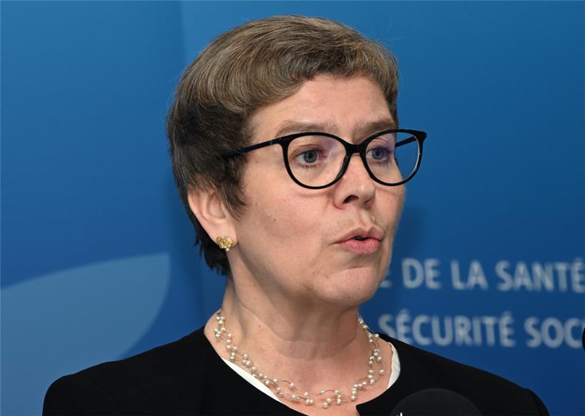 Sozialministerin Martine Deprez hielt am Mittwoch eine denkwürdige Pressekonferenz ohne nennenswerte Ankündigungen
