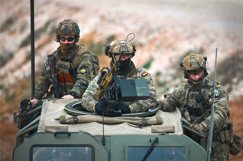 Spanische Soldaten bei einem Manöver der NATO im Februar
