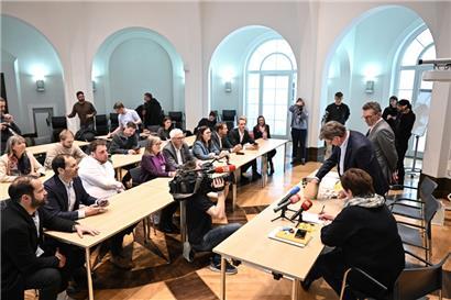 Spannung in der „Cité judiciaire“: Am Donnerstag wurde ausgelost.  
