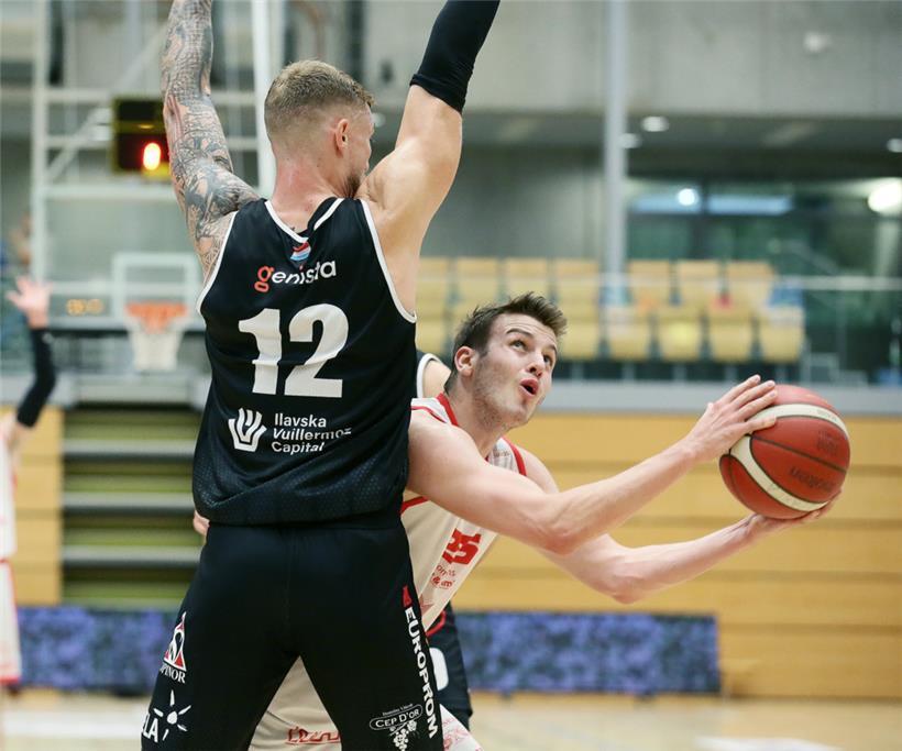 Sparta-Kapitän Victor Stein sieht den kommenden Wochen optimistich entgegen
