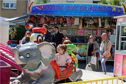 Spaß beim Fliegen auf der Cessinger Kirmes
