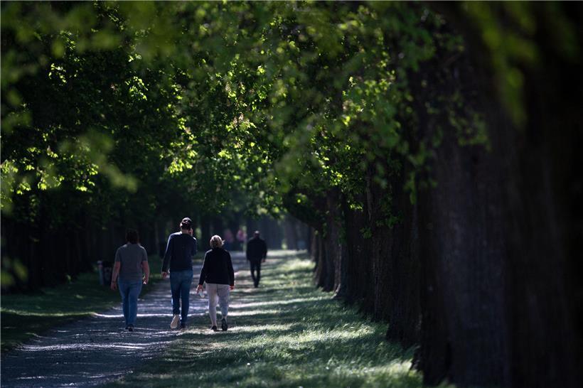 Spaziergänge sind natürlich weiterhin erlaubt. Allerdings fragen sich viele Bürger, wohin sie fahren dürfen, um einige Stunden in der frischen Luft verbringen zu können. 
