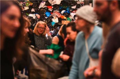 Spendensammlung für die Ukraine in London: Viele Briten helfen, doch ihre Regierung bleibt hart 
