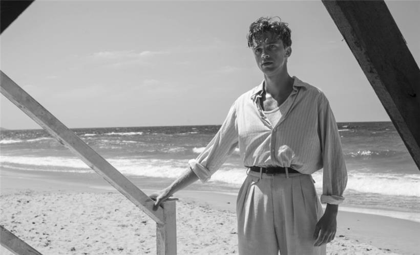 Spielt den Büroangestellten Meursault: Benjamin Voisin
