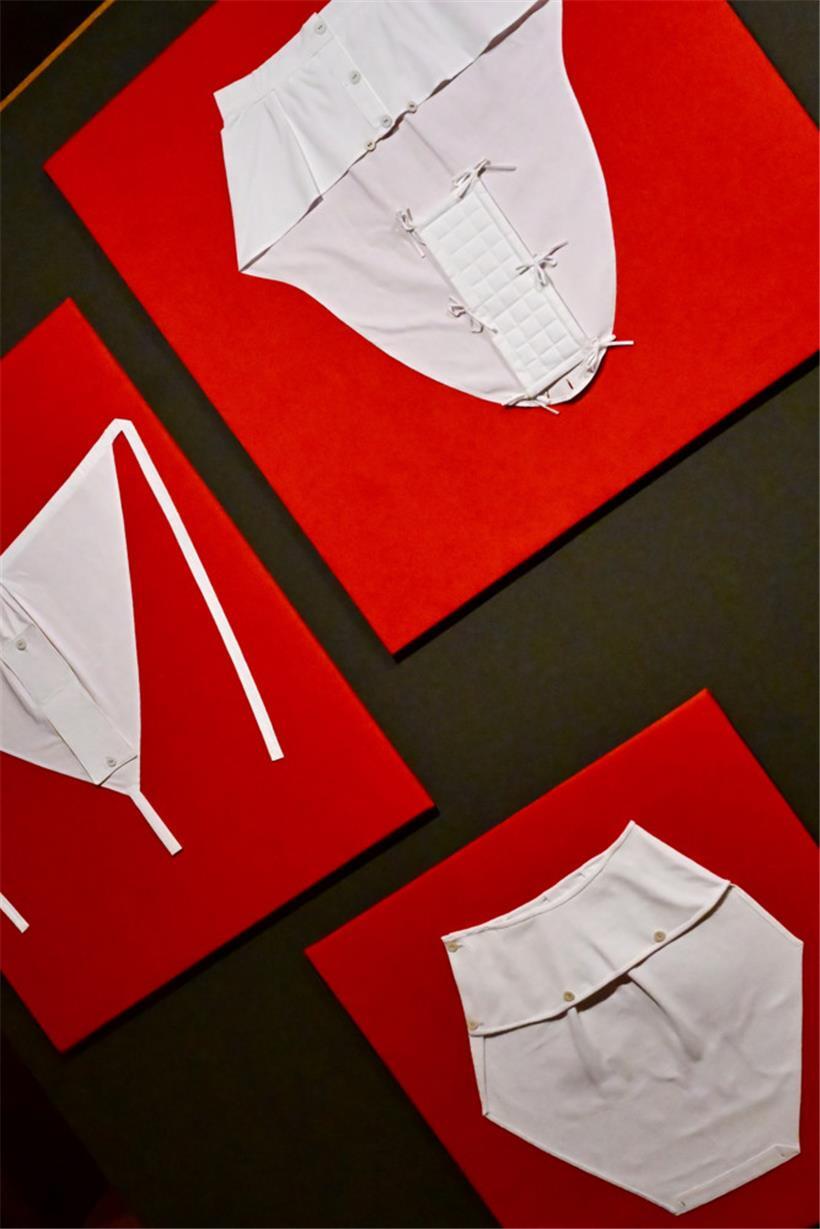 Spielt eine große Rolle in der Geschichte der Menstruation: die Unterwäsche
