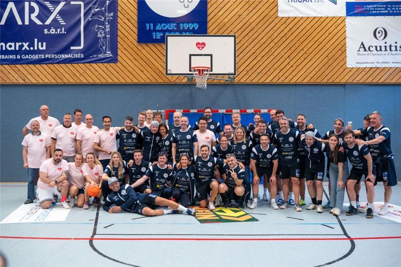 Sport durfte natürlich auch nicht fehlen: Basketball mit viel Prominenz in Remer...