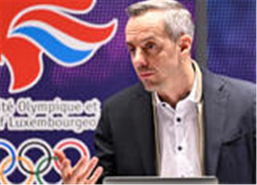 Sportminister Georges Mischo spricht, Kritik wegen fehlender Dialogbereitschaft im Sportministerium