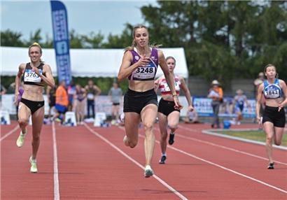 Sprinterin Patrizia van der Weken haderte am Samstag mit dem starken Gegenwind
