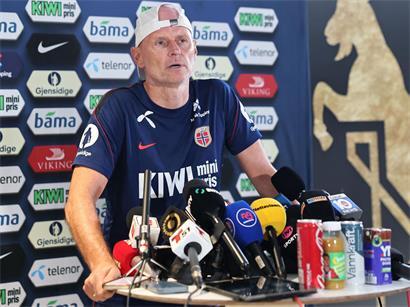 Stale Solbakken feiert als Trainer Norwegens erfolgreiche WM-Qualifikation nach 28 Jahren Abstinenz