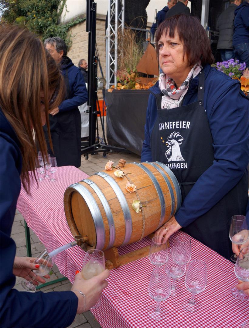 Stand am Sonntag hoch im Kurs: Fiederwäissen und Fiederrosé
