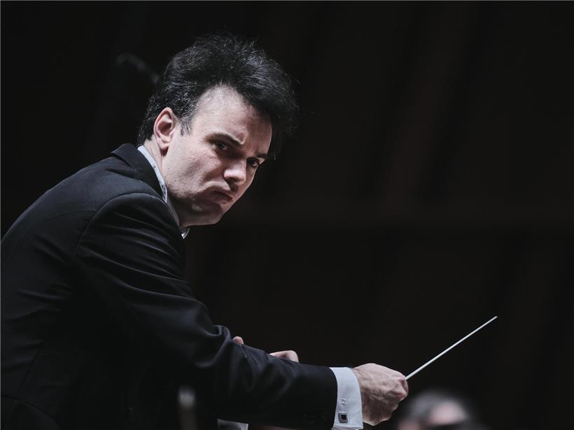 Startet in als neuer Chefdirigent in die neue Saison in der Philharmonie: Martin Rajna