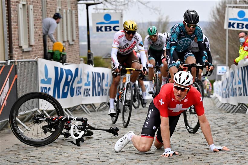 Stefan Küng erwischte es am Oude Kwaremont
