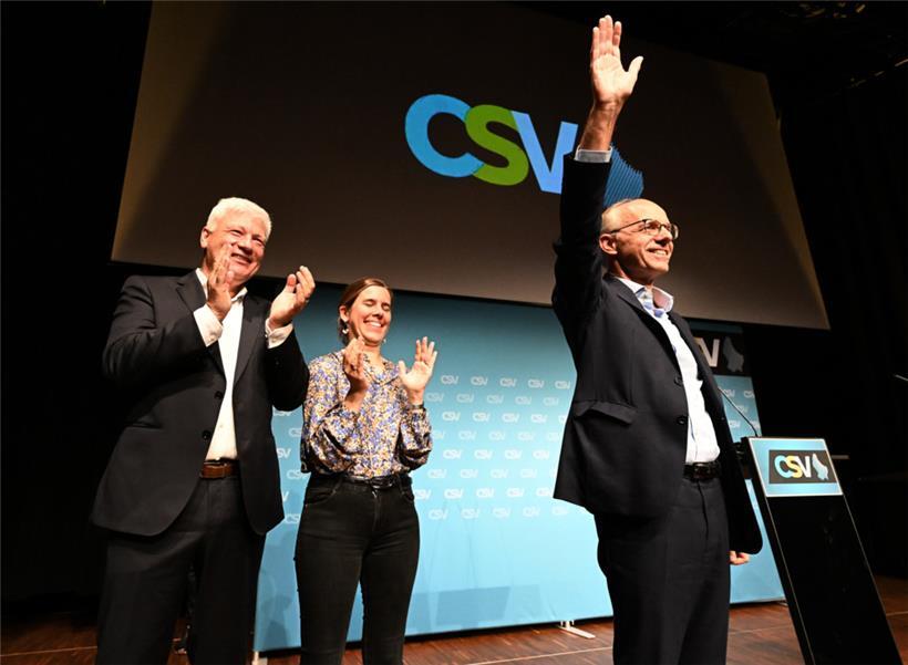 Stehen trotz Wahlerfolg vor einigen Herausforderungen: Luc Frieden und die Parteipräsidenten Claude Wiseler und Elisabeth Margue
