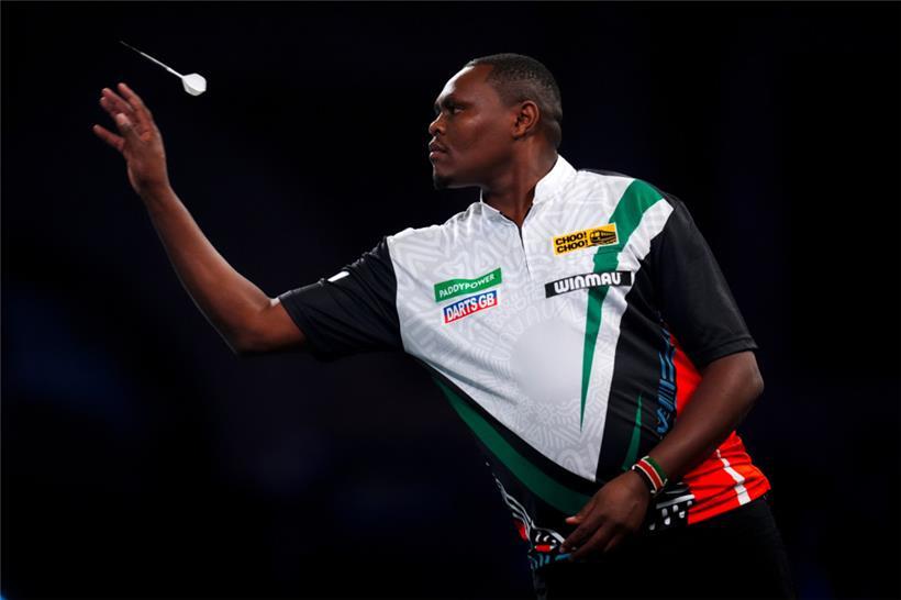 Steht in Runde 2 der Darts-WM: David Munyua
