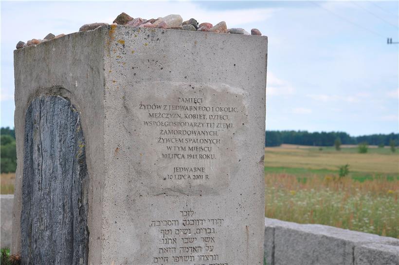 Stein auf Stein: Das Gedenken an Jedwabne spaltet Polen
