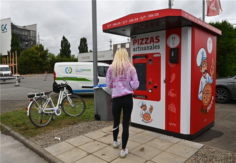 Stein des Anstoßes: der Pizzaautomat auf dem Gelände der Garage Chlecq in Esch.