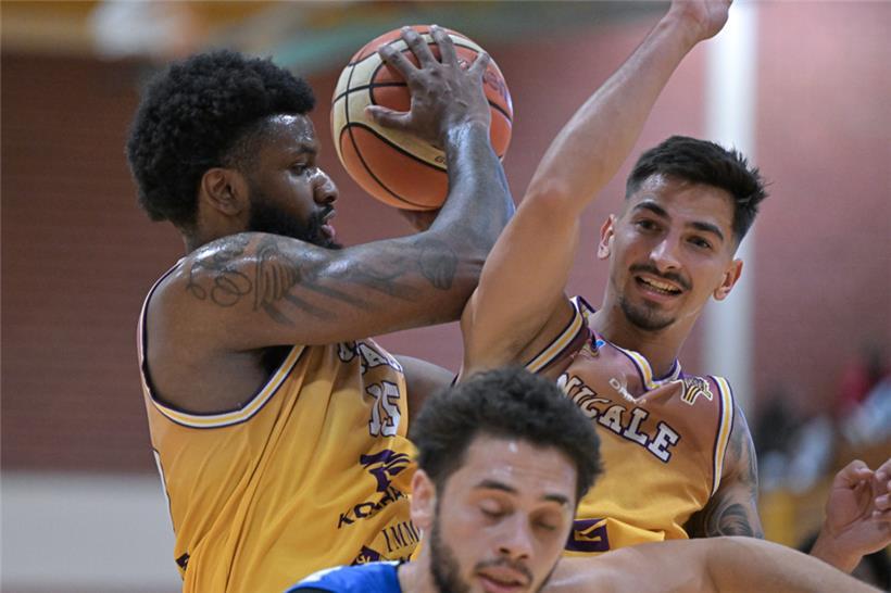 Steinsel um Elija Goss und Noah Medeot erwischte den besseren Start, musste sich...