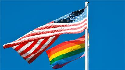 Sternenbanner und LGBTQ-Flagge: „Angst und Verunsicherung“
