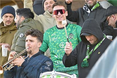 Stimmungskanonen: die Fans der US Mondorf
