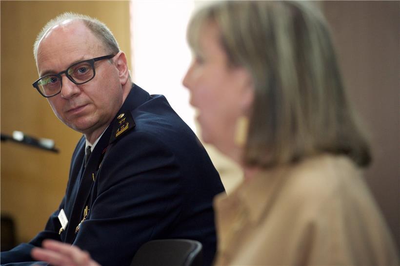 Stolz auf die Arbeit des CGDIS während der sanitären Krise: Korpschef Paul Schroeder und Verwaltungsratsvorsitzende Lydie Polfer

