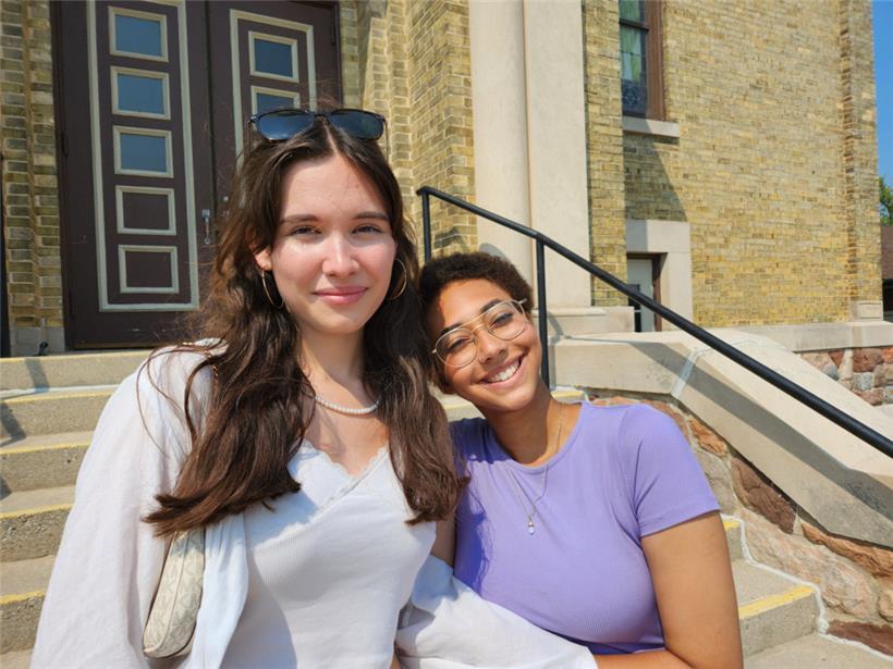 Student journalists Lainey Halsdorf and Lisa Schreiner
