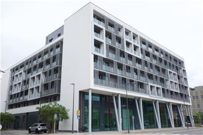 Studentenwohnungen am Boulevard des Lumières auf Belval. Es handelt sich um 204 möblierte Einzelwohnungen mit Einbauküche und eigenem Bad. Die Universität hat die Mietbedingungen geändert. Künftig werden sie nur noch für die Dauer der Regelstudienzeit vermietet.
