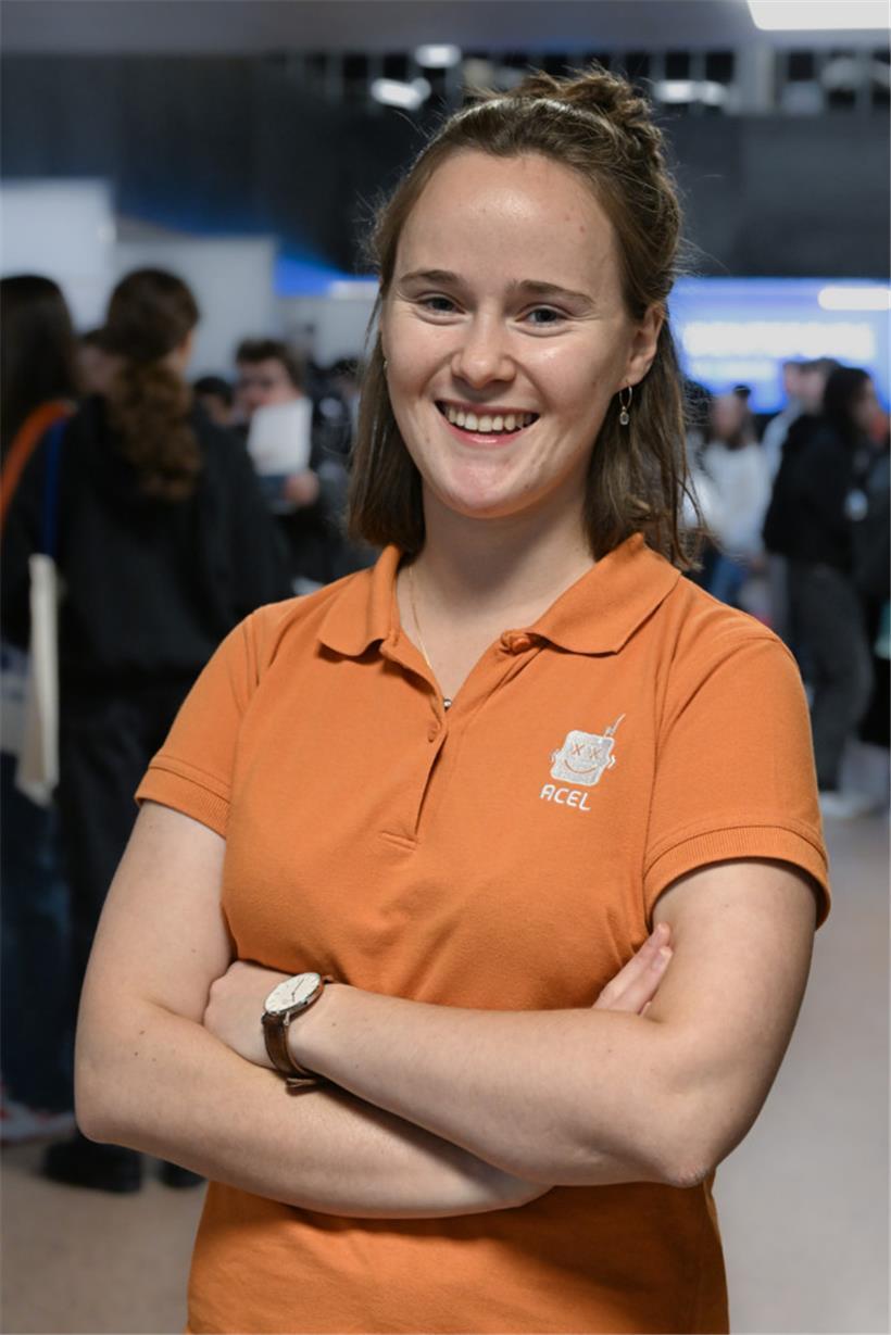 Studentin Christine Lenertz rät den jungen Menschen, offen für neue Ideen zu sein
