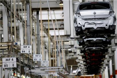 Subunternehmen haben in Brasilien im Auftrag von VW tausende Leiharbeiter rekrutiert und beaufsichtigt. Dadurch sei in den 70er und 80er Jahren ein System der Schuldknechtschaft entstanden, so der Vorwurf.
