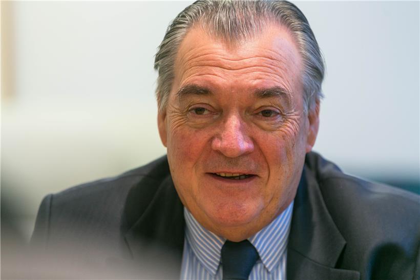 Suche nach einer konstruktiven Lösung: Henri Grethen ist Präsident des Verwaltungsrates der „Fondation Kräizbierg“. Es geht ihm an erster Stelle um das Wohl der behinderten Mitarbeiter und Mitbewohner der sozialen Einrichtung. Heute kommt der Verwaltungsrat zu einer Sitzung zusammen.
