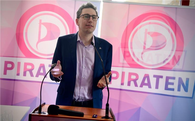 Sven Clement bleibt auch weiterhin im Präsidium der Piraten
