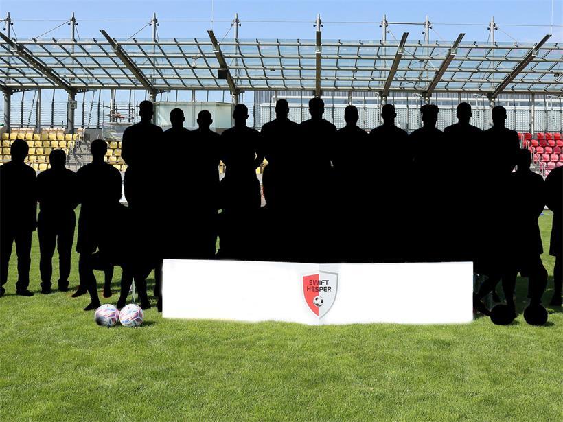 Swift Hesperingen war nicht in der Lage, einen Termin für das Teamfoto zu organisieren