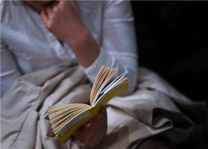 Symbolbild: Auf der Seite „Lust auf Lesen“ präsentiert Thomas Koppenhagen die Romane „Anna“ und „Deep Fake“
