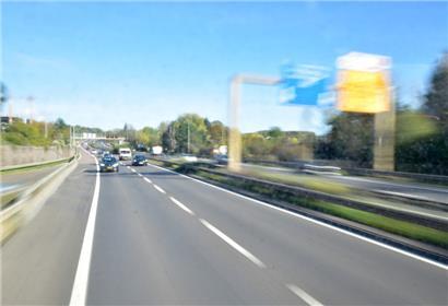(Symbolfoto Autobahn)

