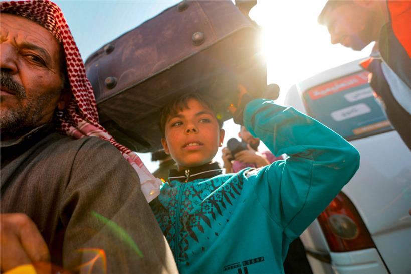 Syrische Flüchtlinge im Libanon sehen sich durch den Krieg gezwungen, zurück in ihr Land zu gehen
