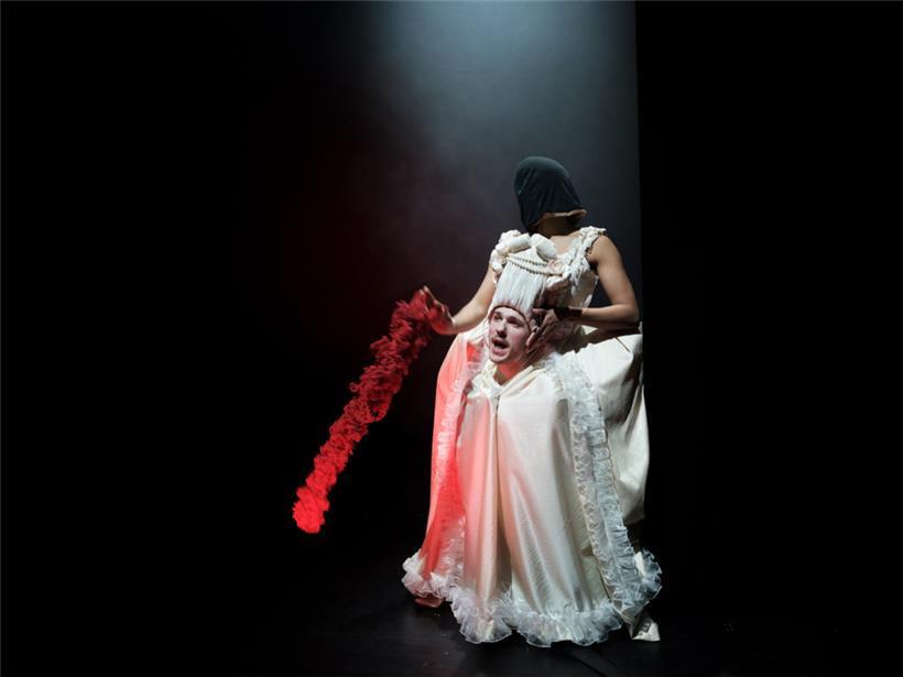 Szene aus „Les jours de la lune“: Die Menstruation von Marie-Antoinette sorgte in der Vergangenheit für Debatten
