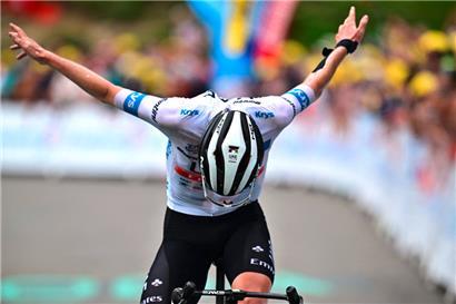 Tadej Pogacar hat nach seinem Sieg auf der 6. Etappe den Sieg bei der Tour de France wieder offen gemacht
