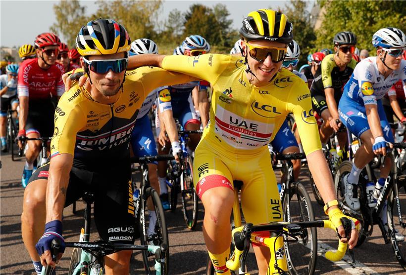 Tadej Pogacar (r.) und Primoz Roglic werden wohl ähnlich wie im letzten Jahr die Protagonisten der Tour de France sein
