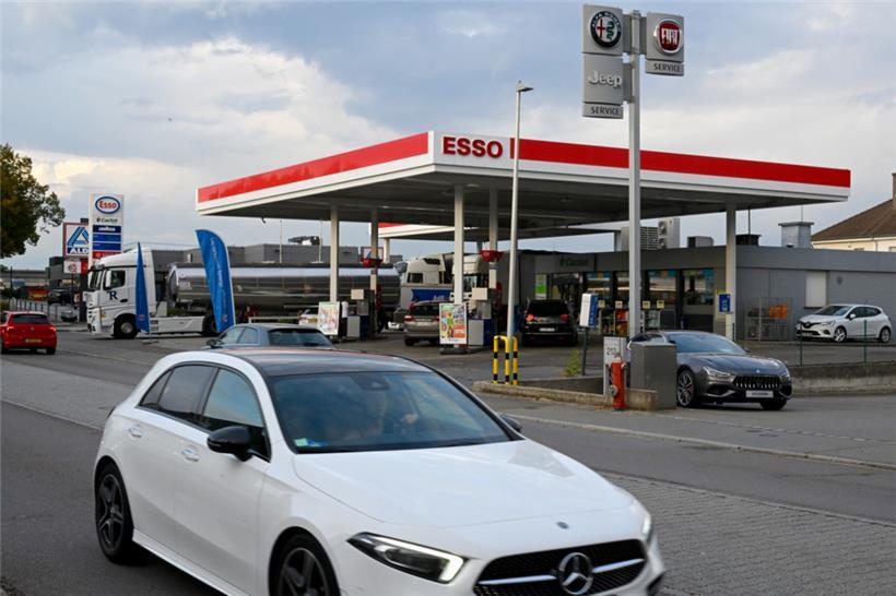 Tankstelle in Düdelingen: Ab Freitag gibt’s Diesel dort und an allen anderen Zapfsäulen in Luxemburg günstiger zu haben
