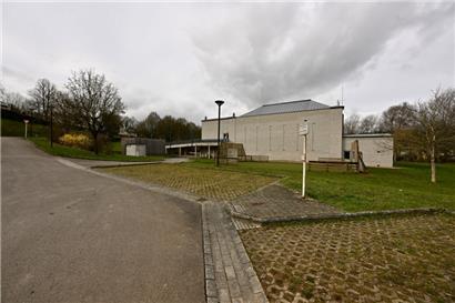 Tatort: Das Gelände beim Sportzentrum in Eischen, wo es im Herbst 2020  zur fatalen Begegnung zweier rivalisierender Jugendbanden kam
