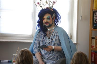 „Tatta Tom“ will Kindern Werte wie Toleranz und Zusammenhalt näherbringen
