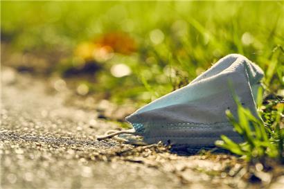 Tausche Maske gegen Sommer: In Luxemburg muss die Gesichtsbedeckung bald nur noch in bestimmten Situationen getragen werden. 
