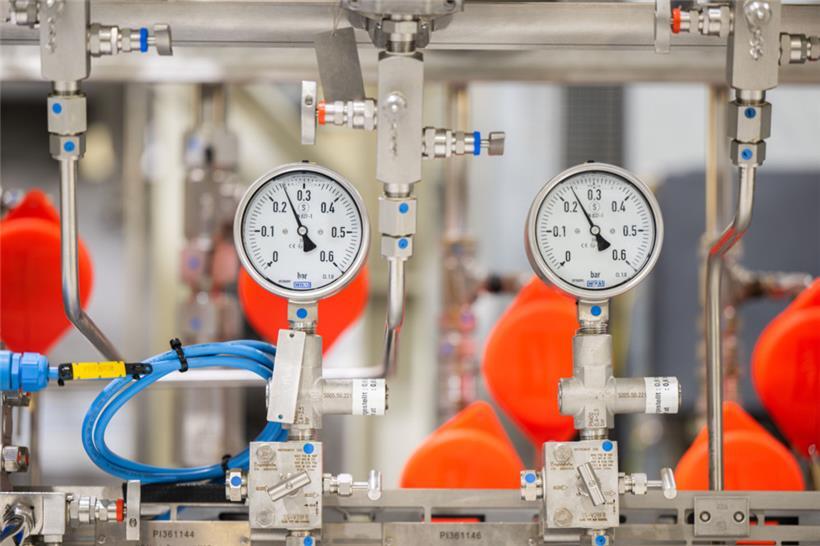 Technische Anlage in einem Gasspeicher: Es ist nicht sicher, ob alle EU-Staaten ihre Gasspeicher bis zum Winter zu mindestens 80 Prozent gefüllt bekommen
