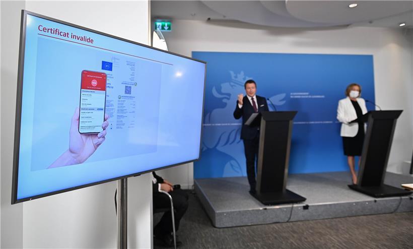 Test- und Impfbescheinigungen wurden europaweit harmonisiert. Mit der entsprechenden App können die Dokumente künftig in sämtlichen EU-Staaten gelesen werden sowie in Liechtenstein, Island, Norwegen und der Schweiz.
